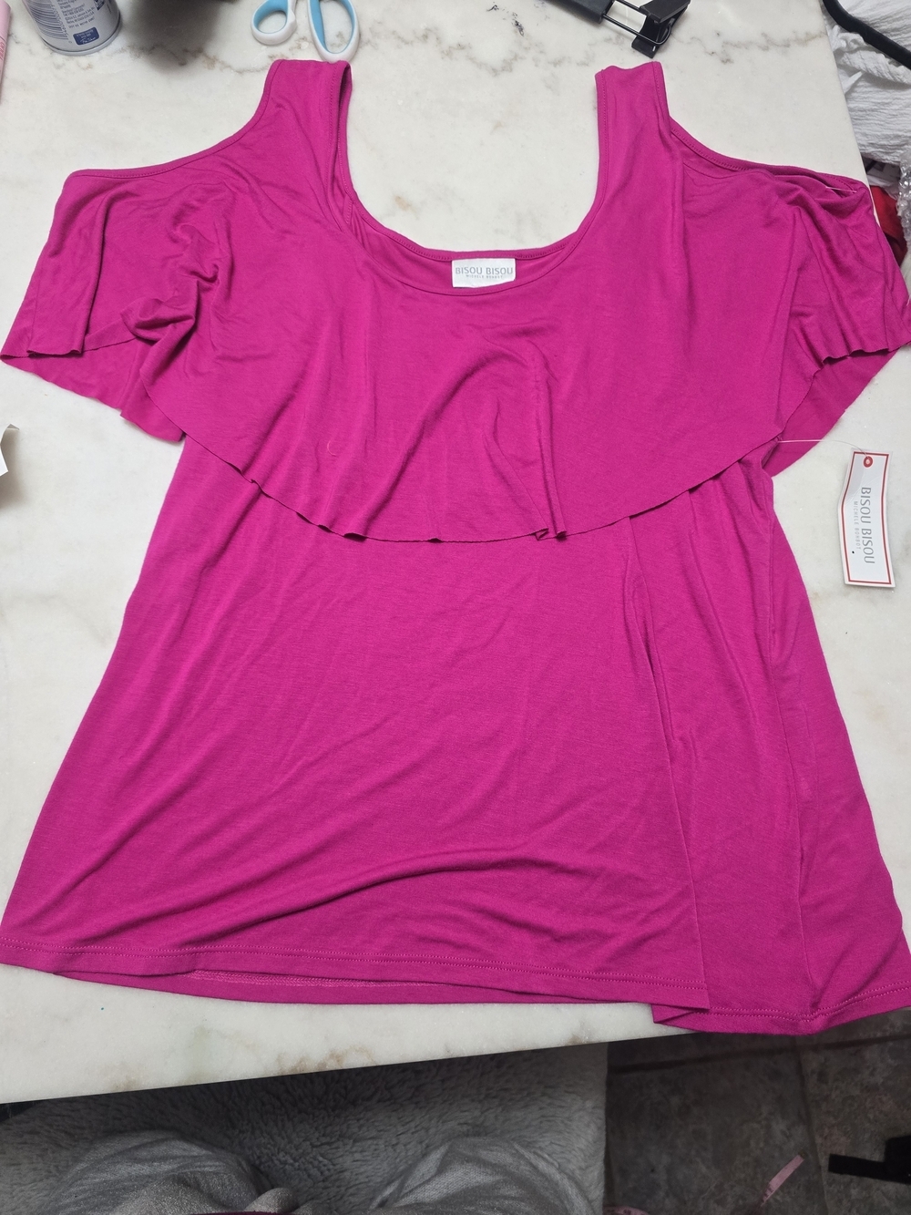 Bisou Bisou Women's Fuchsia Cold-Shoulder Ruffle Top